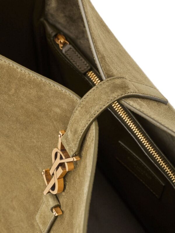 21929670_52038752_1000.jpg Saint Laurent large Le 5 à 7 suede shoulder bag