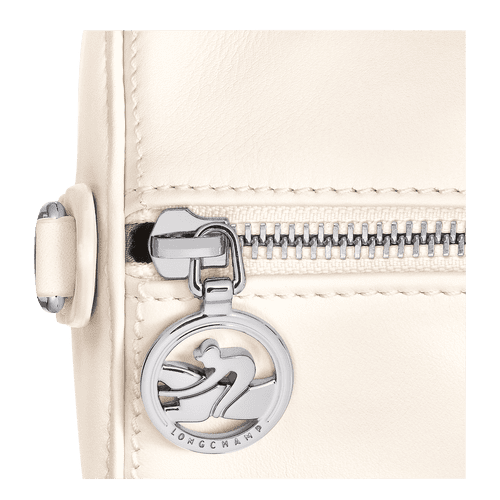 10271HFK037_6.png Longchamp Daylong M Handbag
