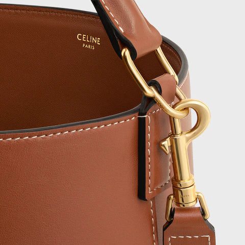 116613FX9-04LU_4_SS24_P2_W.jpg CELINE MEDIUM BUCKET LOUISE IN SMOOTH CALFSKIN