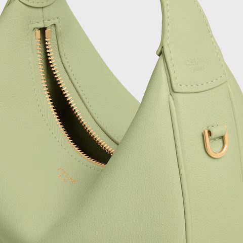 120723ENY-31SA_4_FALL25_W_V1.jpg CELINE Teen Celine Lulu IN Grained calfskin