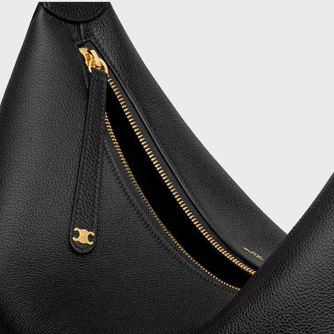 123133ENY-38NO_4_WIN25_W_V1.jpg CELINE LARGE CELINE LULU IN Grained calfskin