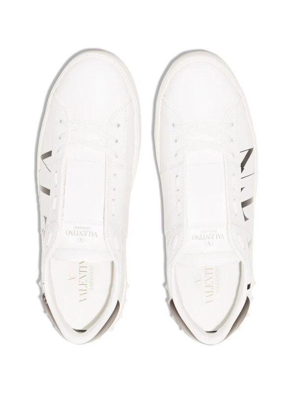 13003957_50000973_1000.jpg Valentino Garavani VLTN low-top sneakers