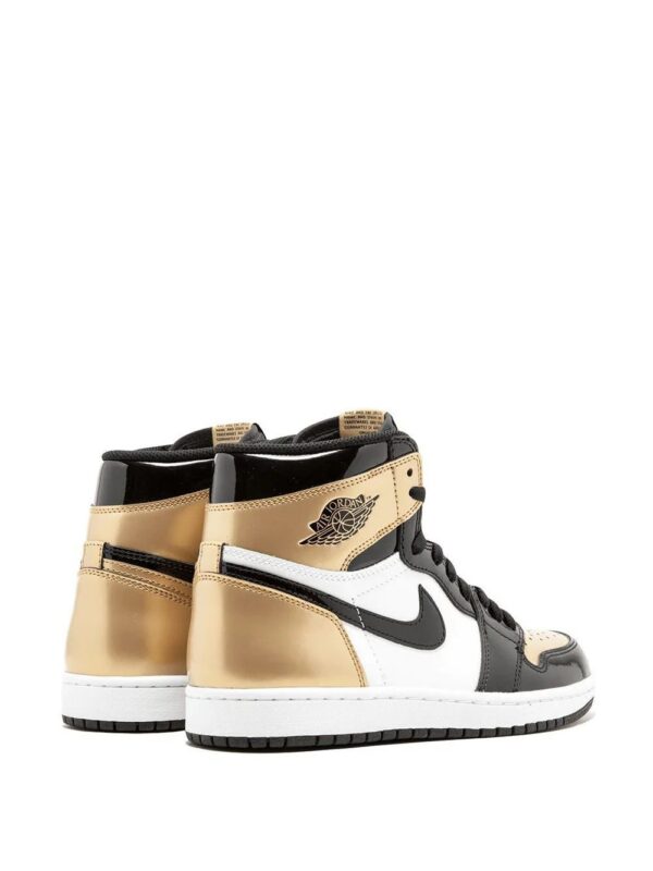 13157597_21514838_1000.jpg Jordan Air Jordan 1 Retro High gold toe