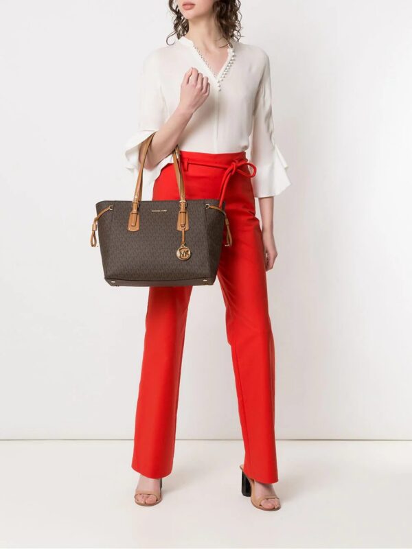 13201604_15075298_1000.jpg Michael Michael Kors monogram print tote