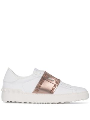 13536761_21468167_1000_2691f15c-38e8-4ac8-8363-f55d8fea3581.jpg Valentino Garavani Rockstud Untitled leather sneakers
