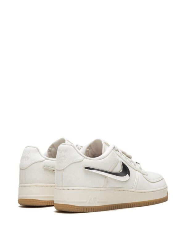 13555684_21559145_1000_1937e020-b503-440d-b25f-686d716dfb43.jpg Nike x Travis Scott Air Force Low 1 sneakers