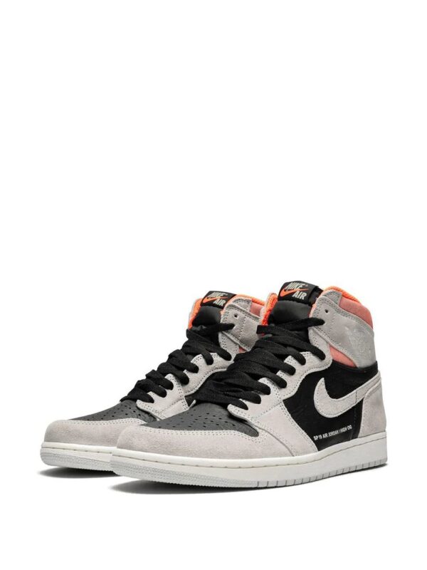 13749420_21626029_1000.jpg Jordan Air Jordan 1 Retro High OG neutral grey/hyper crimson