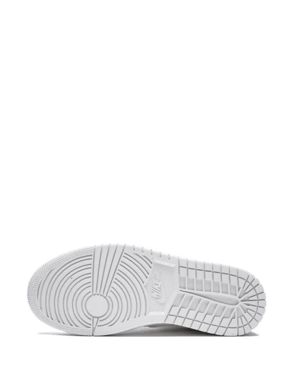 14096004_18504435_1000.jpg Jordan Air Jordan 1 Mid triple white patent leather