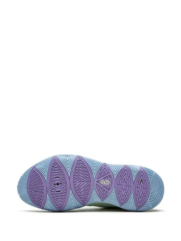 Nike  Kyrie 5 sneakers