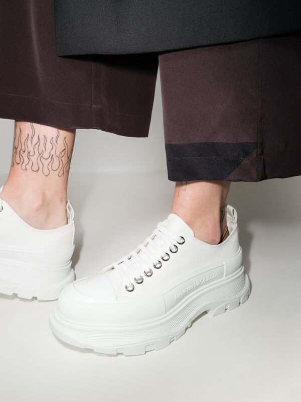 14553796_36933103_1000.jpg Alexander McQueen leather sneakers
