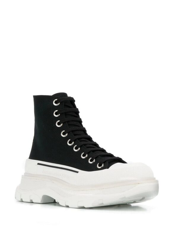 15095361_25678560_1000.jpg Alexander McQueen lace-up chunky sneakers