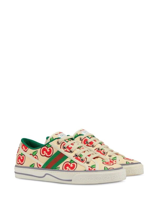 15123621_25515399_1000.jpg Gucci Tennis 1977 apple print sneakers