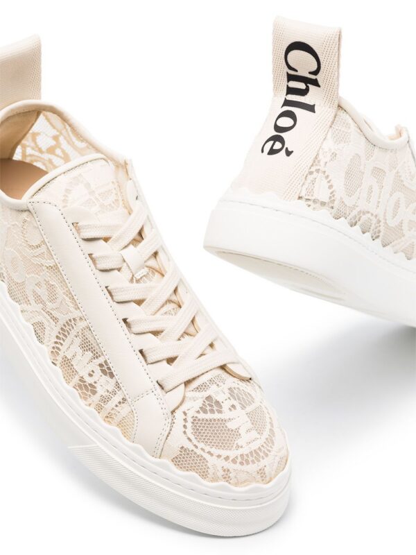 15253195_27982213_1000_d1bdba37-75a4-49bc-bc4e-9578e343d2de.jpg Chloé Lauren lace-detail sneakers