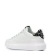15491116_28788059_1000.jpg Karl Lagerfeld Karl motif low-top sneakers