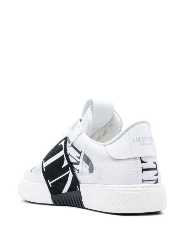 15721629_31679932_1000_8e432c56-c411-4200-a74e-9f76b43d9801.jpg Valentino Garavani VL7N logo-print strap sneakers