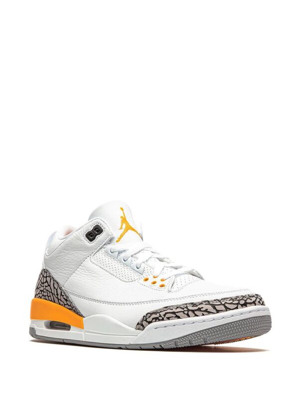 15790318_28860196_1000.jpg Jordan Air Jordan 3 mid-top sneakers