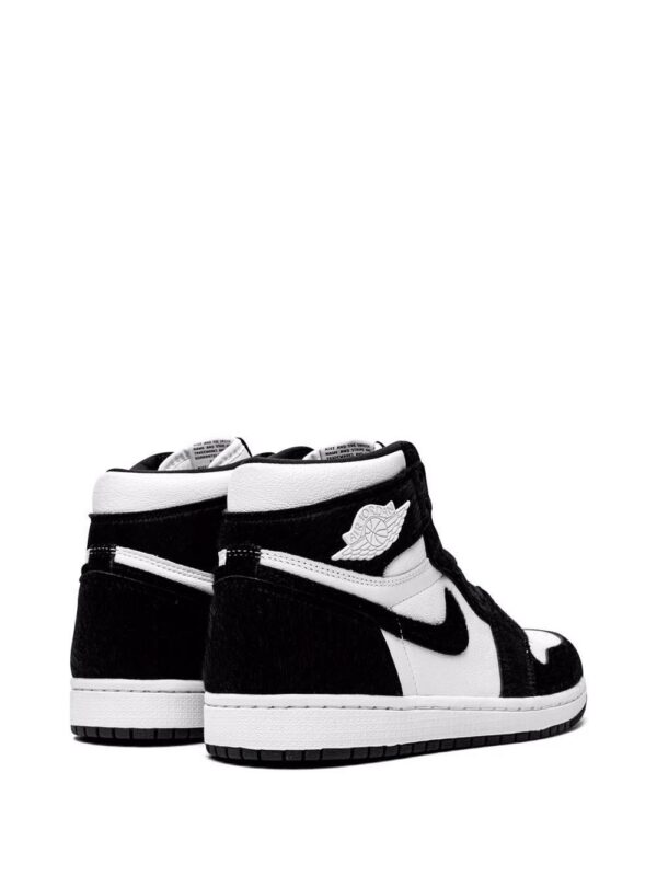 15945996_36897953_1000.jpg Jordan Air Jordan 1 High OG sneakers