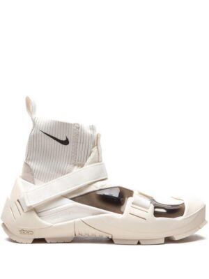 15946164_38518883_1000-1.jpg Nike x Matthew M. Williams Free TR FK 3 / MMW sneakers