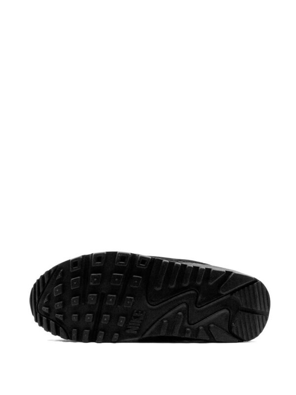 15949601_33222959_1000-1.jpg Nike Air Max 90 sneakers
