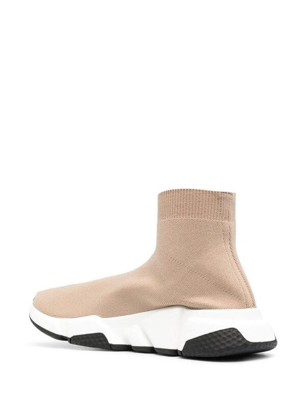 15964015_30878281_1000_41d9e16d-0249-4e13-94b7-88ed3212bc91-1.jpg Balenciaga Speed logo-print sneakers