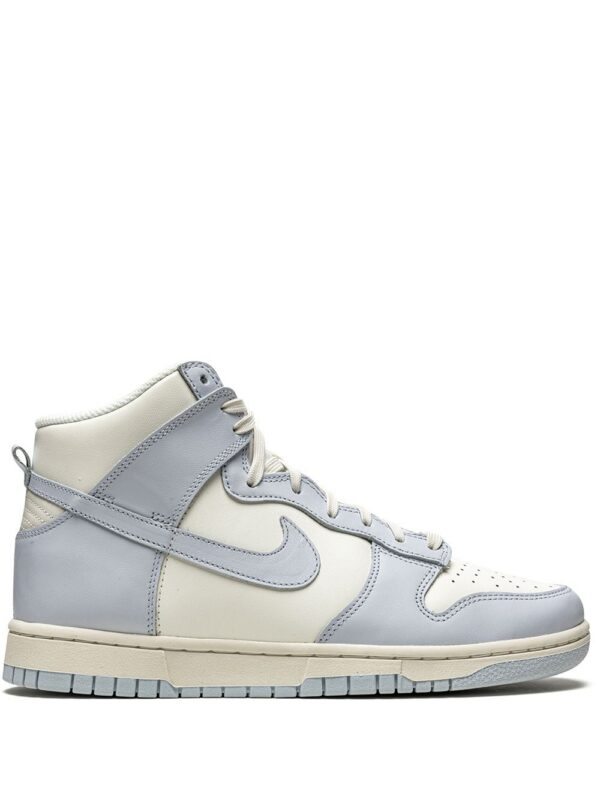 16291306_32477537_1000.jpg Nike Dunk High sneakers