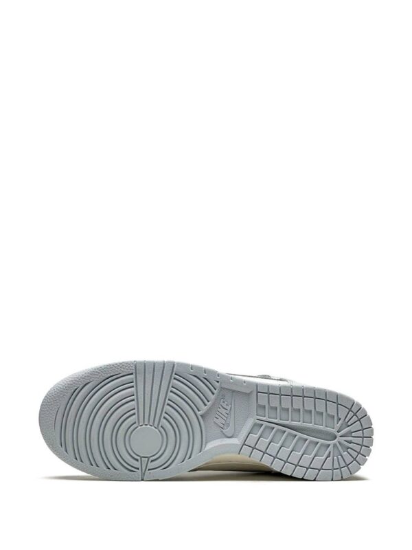 16291306_32477539_1000.jpg Nike Dunk High sneakers