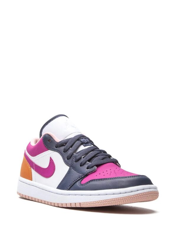 16463398_32315081_1000.jpg Jordan Air Jordan 1 Low SE sneakers