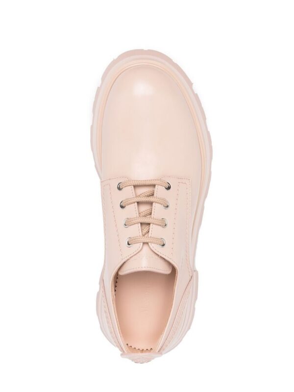 16532410_32101702_1000_5021e4a5-921c-4d32-98b2-e519f224c805.jpg Alexander McQueen Wander lace-up shoes