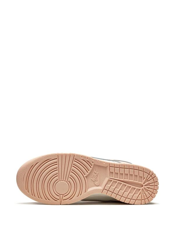 16593904_32475991_1000.jpg Nike Dunk Low sneakers