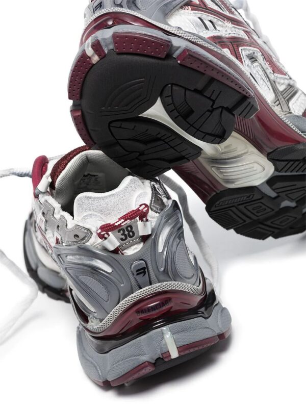 16739073_36705299_1000.jpg Balenciaga Runner low-top sneakers