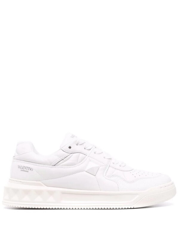 16744550_34040927_1000.jpg Valentino Garavani One Stud low-top lace-up sneakers