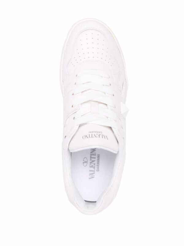 16744550_34042193_1000.jpg Valentino Garavani One Stud low-top lace-up sneakers