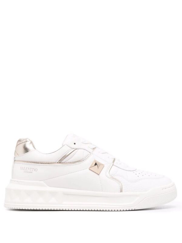 16744553_34043914_1000.jpg Valentino Garavani One Stud low-top sneakers