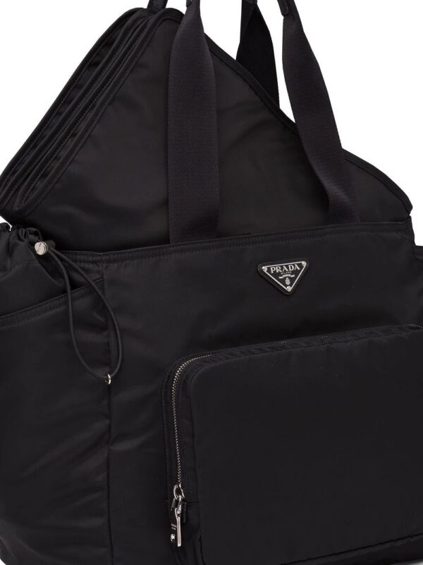 16786670_33205977_1000.jpg Prada enamel logo plaque changing bag