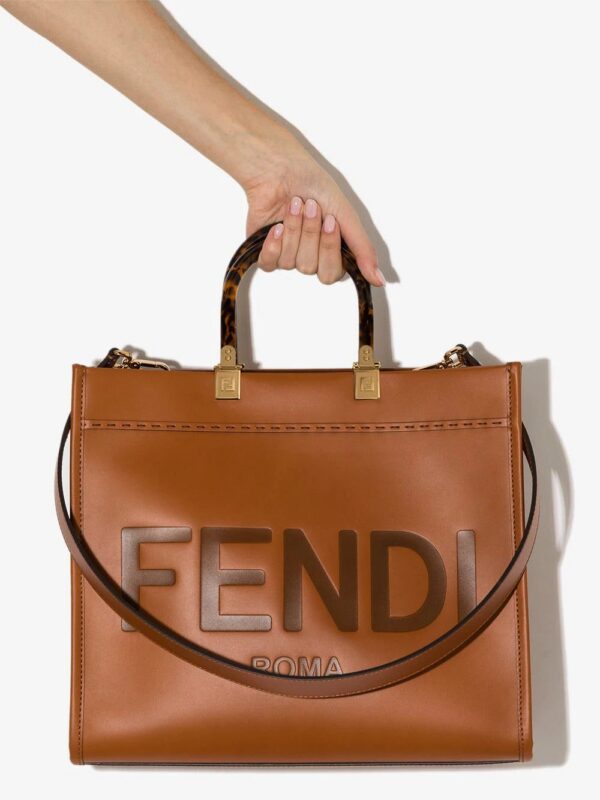 16794940_36770606_1000.jpg FENDI Sunshine logo-debossed leather tote
