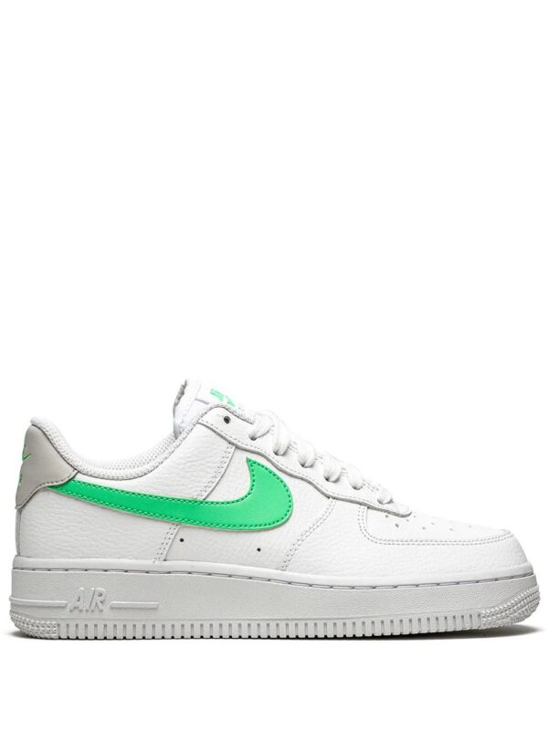 16827851_33355484_1000-1.jpg Nike Air Force 1 '07 "White/Green Glow" sneakers