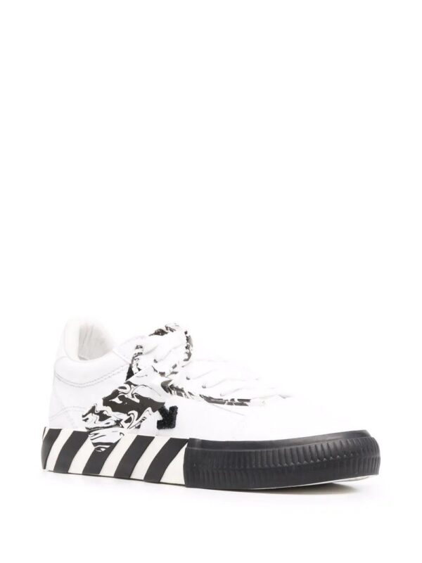 16867445_33683129_1000.jpg Off-white Vulcanized low-top sneakers