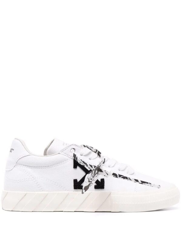 16867446_36076757_1000.jpg Off-white Vulcanized low-top sneakers