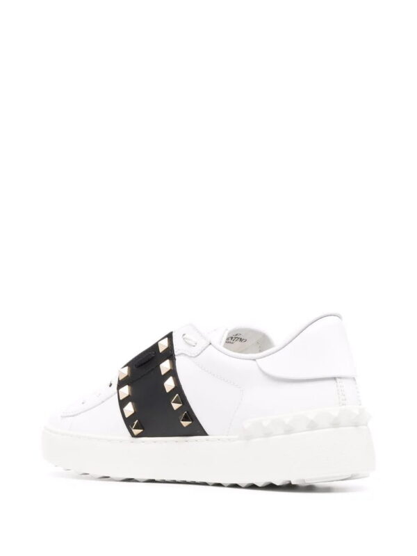 16889052_33993069_1000.jpg Valentino Garavani Open low-top slip-on sneakers