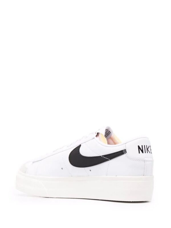 16898752_33640188_1000-1.jpg Nike Blazer Low Platform sneakers