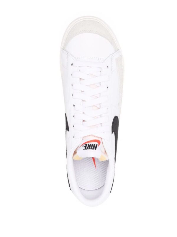 16898752_33641040_1000-1.jpg Nike Blazer Low Platform sneakers
