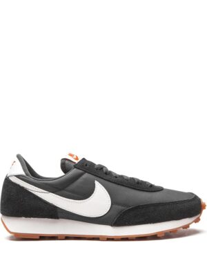 Nike Daybreak low-top sneakers