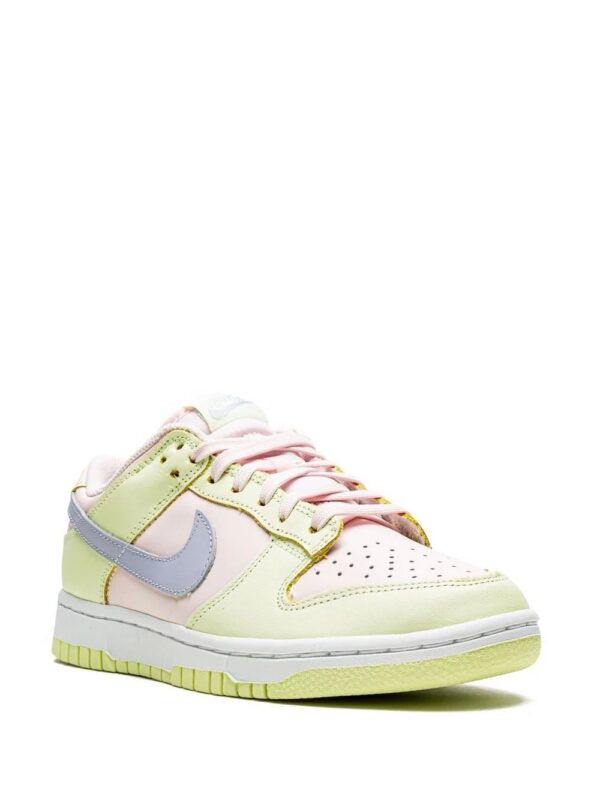 17165806_35782736_1000-1.jpg Nike Dunk low-top sneakers