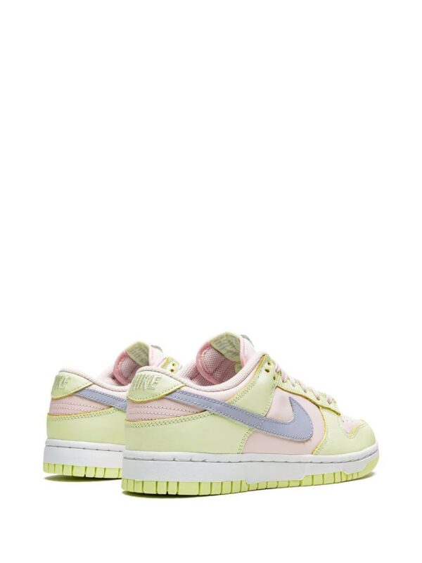 17165806_35782737_1000-1.jpg Nike Dunk low-top sneakers
