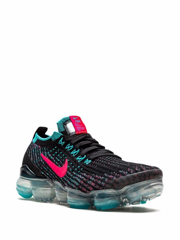 17219920_37585617_1000-1.jpg Nike Air Vapormax Flyknit 3 sneakers