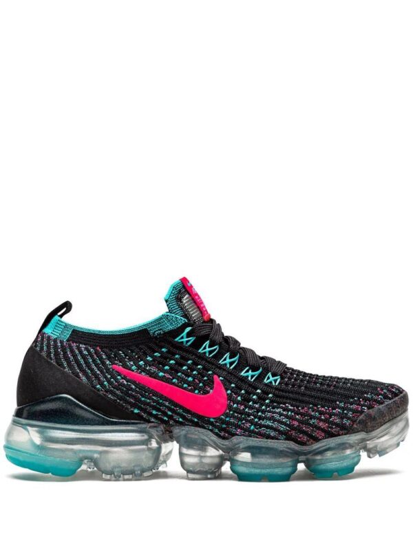 17219920_37587421_1000-1.jpg Nike Air Vapormax Flyknit 3 sneakers