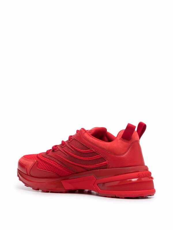 17245006_35375570_1000_a411f3a1-f565-48e1-b6a5-6e2d10aec778.jpg Givenchy GV1 low-top sneakers