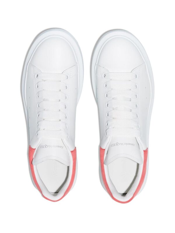 17330933_37717685_1000-1.jpg Alexander McQueen Oversized low-top sneakers