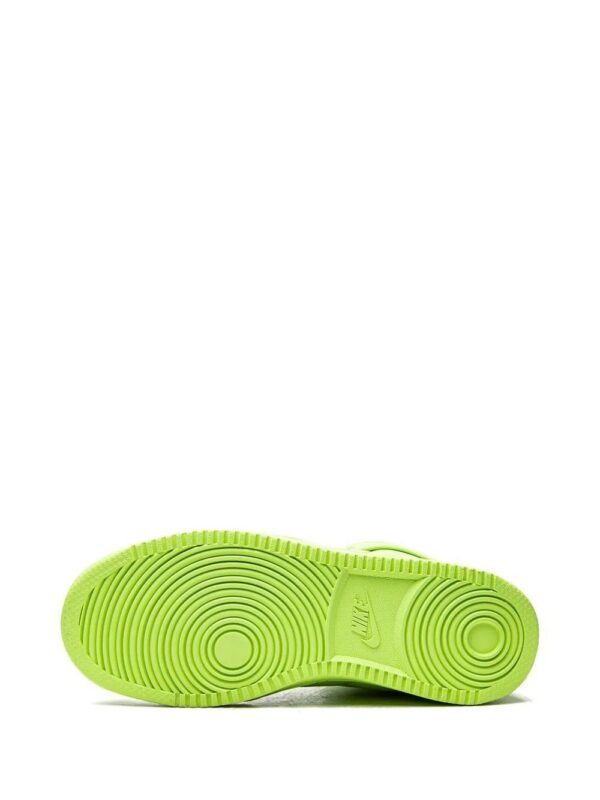 17371825_36405369_1000.jpg Jordan x Billie Eilish Air Jordan 1 KO sneakers
