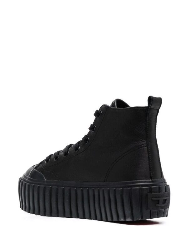 17376939_37879870_1000.jpg Diesel chunky-sole high top sneakers